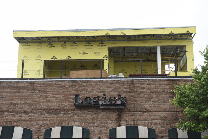 Logie's unveils new outdoor patio